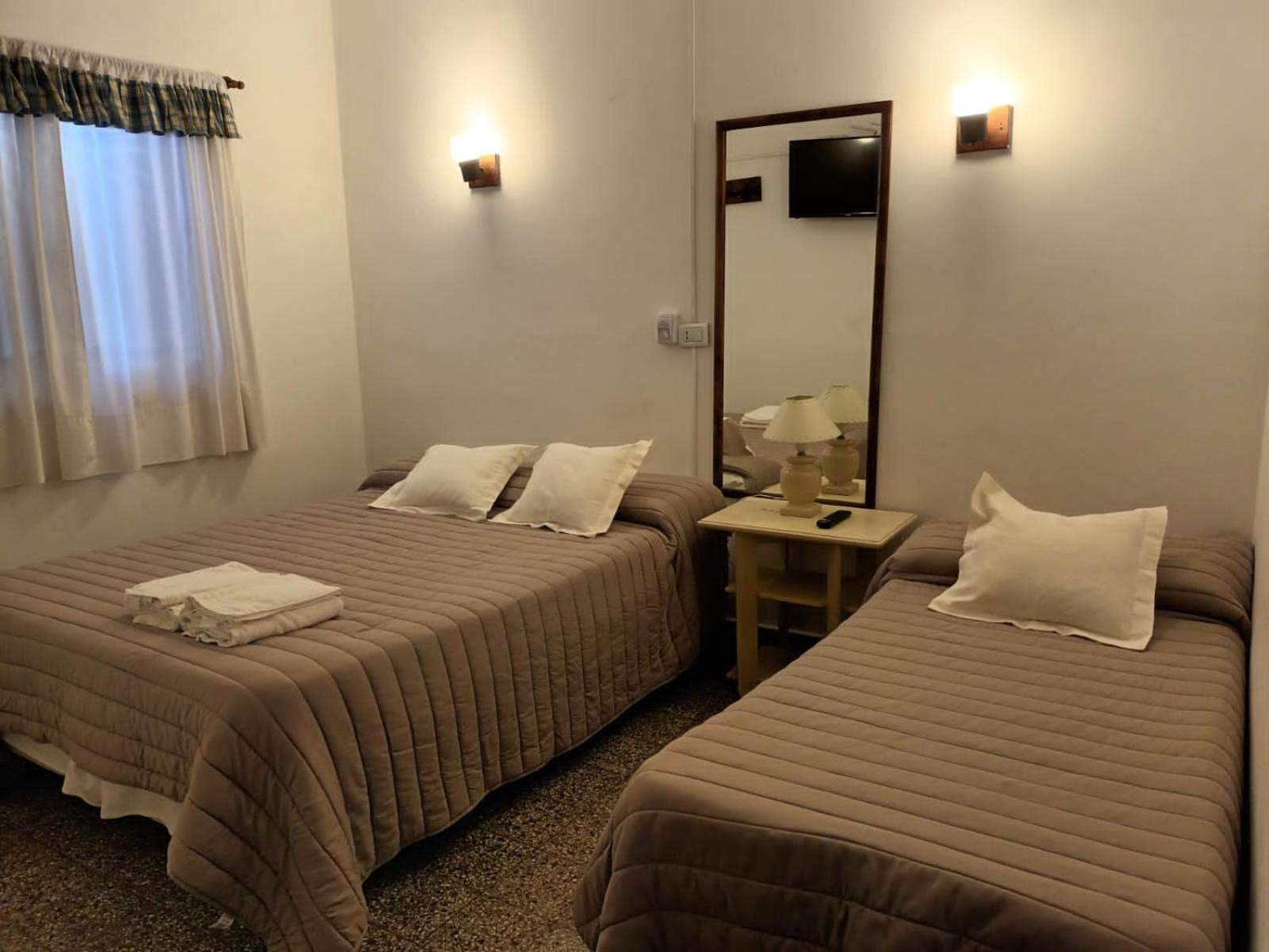 Hosteria Sajonia Villa Gesell Esterno foto
