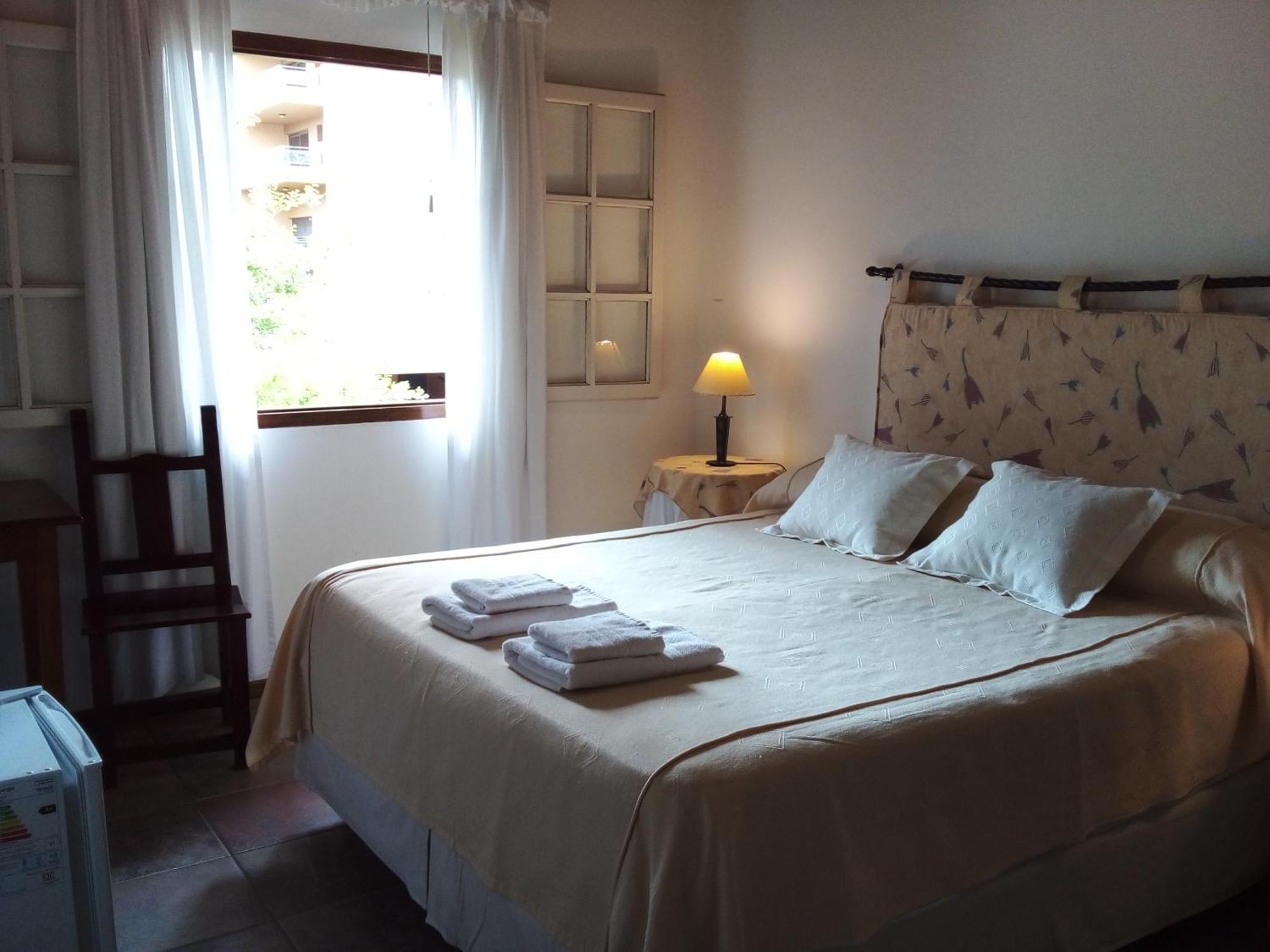 Hosteria Sajonia Villa Gesell Esterno foto