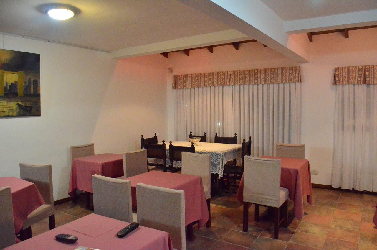 Hosteria Sajonia Villa Gesell Esterno foto