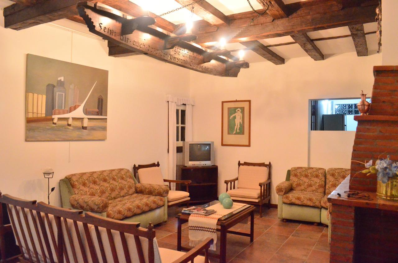 Hosteria Sajonia Villa Gesell Esterno foto